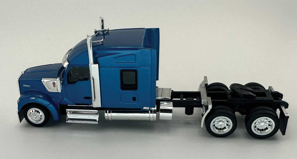 Kenworth 990 Stand-Up Sleeper-Cab Semi Tractor - Assembled -- Metallic Blue-3