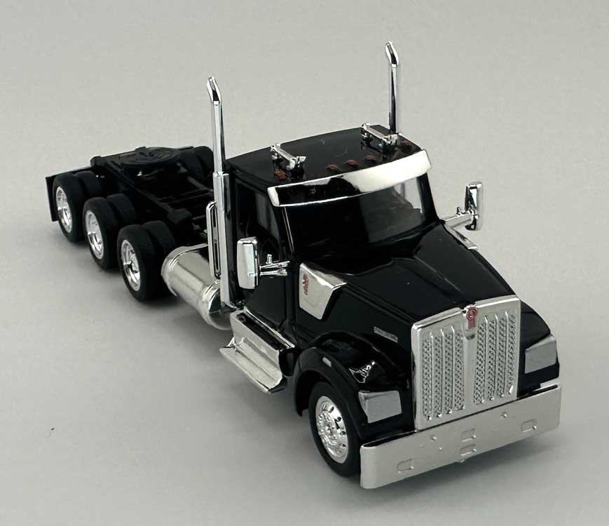 Kenworth 990 3-Axle Day-Cab Semi Tractor - Assembled -- Black-1