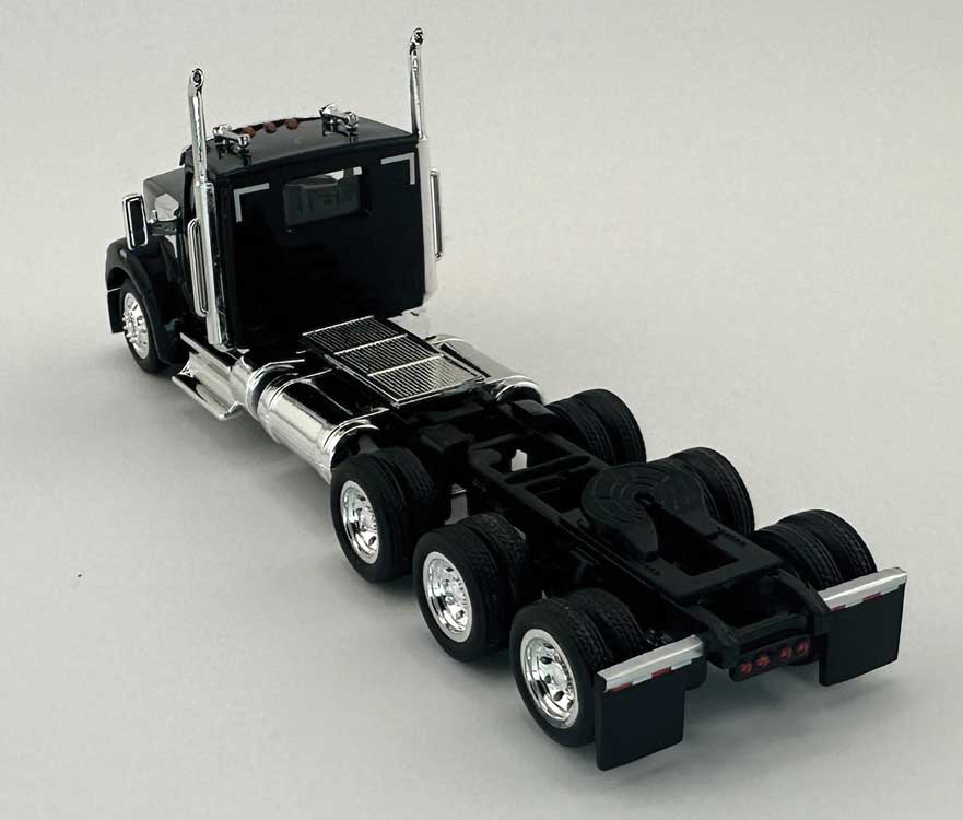 Kenworth 990 3-Axle Day-Cab Semi Tractor - Assembled -- Black-2