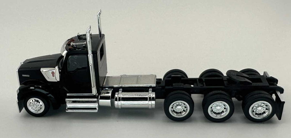 Kenworth 990 3-Axle Day-Cab Semi Tractor - Assembled -- Black-3