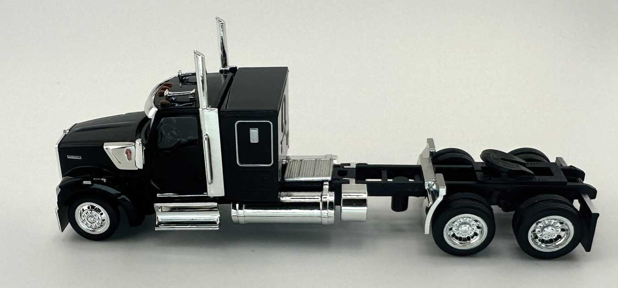 Kenworth 990 Flat-Top Sleeper-Cab Semi Tractor - Assembled -- Black-3