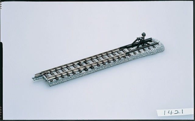 Bumper (Buffer) Track E -- Fine Track