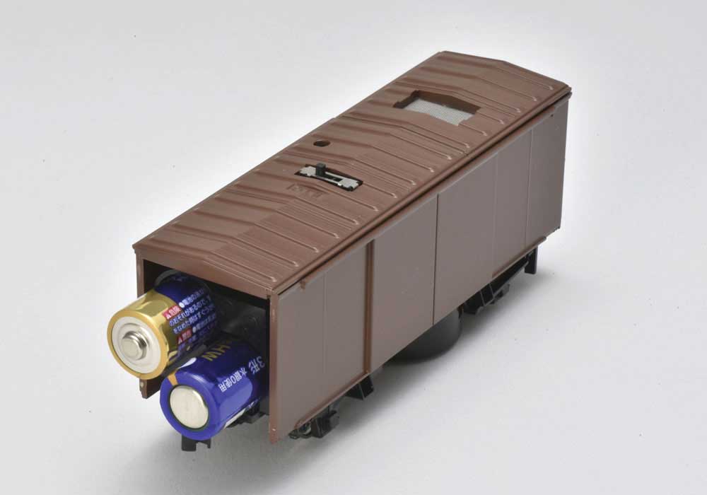 HO-735 Rail Cleaning Car - Ready to Run -- Boxcar Red, Less AA Batteries-2