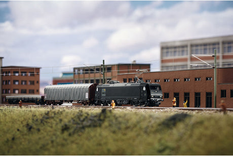 Freight Train Starter Set with Mobile Station - Sound and DCC - Minitrix -- Mitsui Rail Capital Europe MRCE 185.1, 2 Cars, C-Track Oval, Mobile Station-2