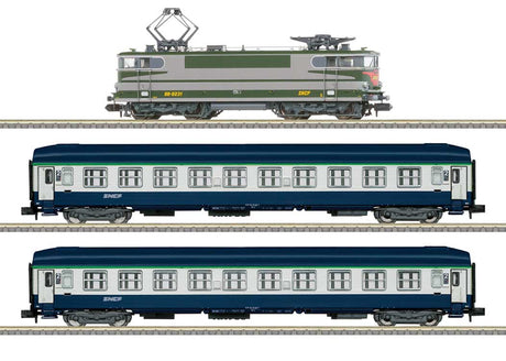 French State Railways SNCF Express Train Digital Starter Set - Sound and DCC -- Class BB 9231 Electric, 2 B9c9x Cars, Track Oval, Mobile Station Controller