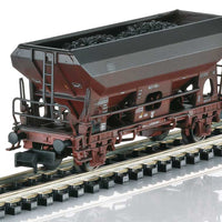 Type Fcs 090 and Fcs 092 Hopper 5-Pack - Ready to Run - Minitrix -- German Federal Railroad DB (Era IV, Boxcar Red)