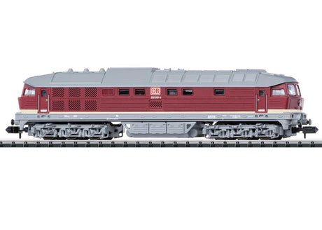 Class 232 Ludmilla Diesel - Sound and DCC - Minitrix -- German Railroad DB AG #232 357-4 (Era V, red, gray, ivory)-2