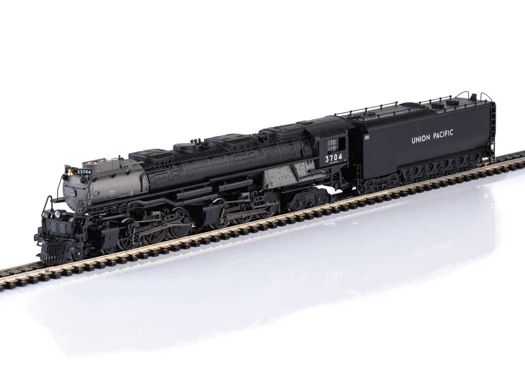 4-6-6-4 Challenger - Sound, Smoke and DCC - Minitrix -- Union Pacific #3704 (black, graphite)-1