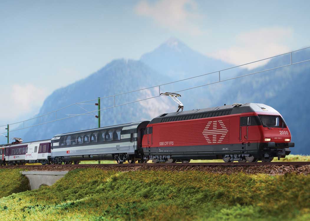 Class Re 460 Electric - Sound and DCC - Minitrix -- Swiss Federal Railways SBB/CFF/FFS #460 118-3 Gotthard (Era V 2002, red, bla-2