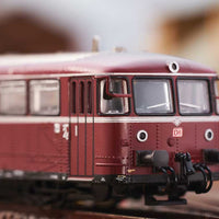 Class 796 Rail Car & 996 Control Car - Sound and DCC-SX - Minitrix -- German Railroad DB AG #796 702-9, 996 778-7 (Era V, red, white, black)