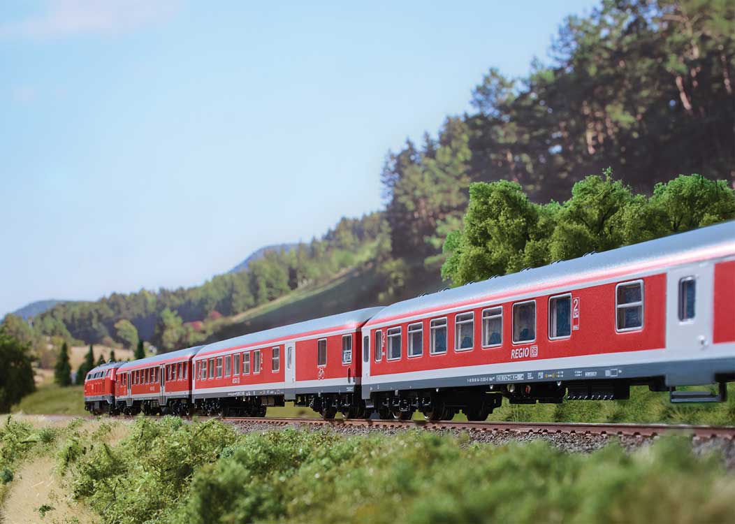 2 Type Bduu 497.2 Commuter Cars - Ready to Run - Minitrix -- German Railroad DB AG Murg Valley Recreation (Era VI 2022, red, gray, white)-2