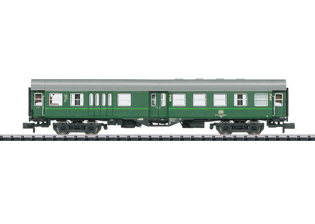 Type BDyg 532 2nd Class Rebuild Combine - Ready to Run - Minitrix -- German Federal Railroad DB (Era IV 1984, green, gray)