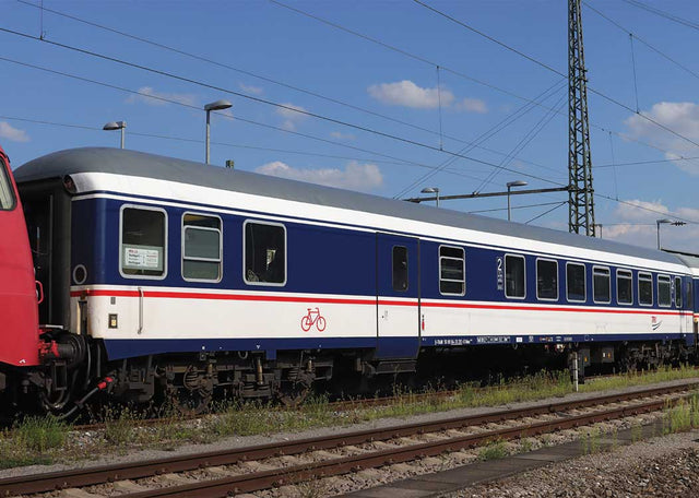 Type Bduu 497.2 Commuter Car - Ready to Run - Minitrix -- Train Rental TRI (Era VI 2023, blue, white, gray, red)