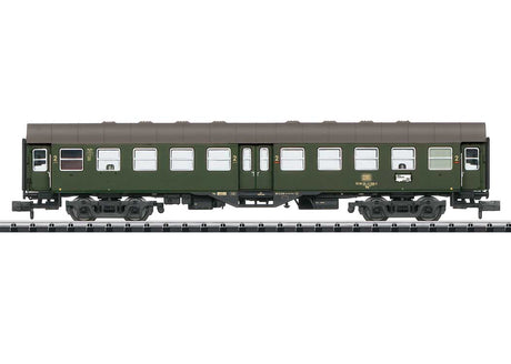 Type Byg 514 2nd Class Rebuild Coach - Ready to Run - Minitrix -- German Federal Railroad DB (Era IV 1976, green, gray)