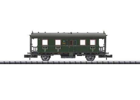 Type BCi (Bay 10) Coach - Ready to Run - Minitrix -- DRB Group Administration Bavaria DRB GV Bay. (Era II, green)