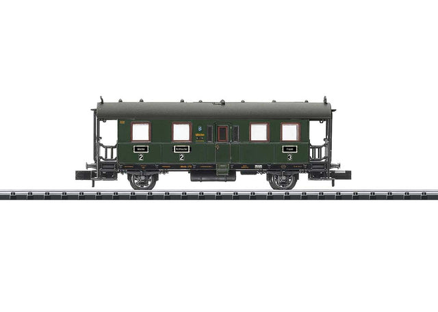 Type BCi (Bay 10) Coach - Ready to Run - Minitrix -- DRB Group Administration Bavaria DRB GV Bay. (Era II, green)