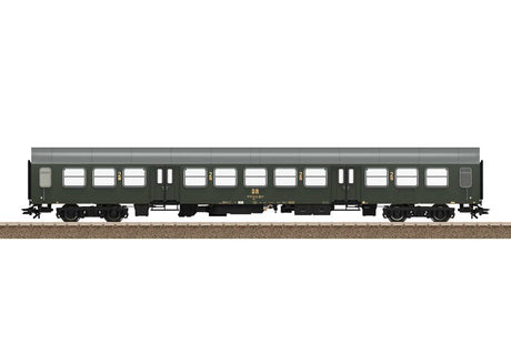 Type Bmh Halberstadt Center Entry Car - Ready to Run -- German State Railroad DR (Era IV 1980s, green, silver & green, brown)