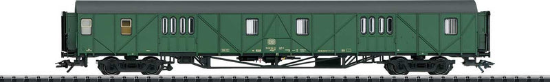 Type MDyge 986 Wood Baggage Car - Ready-to-Run -- German Federal Railway (Era IV 1975; green, gray)