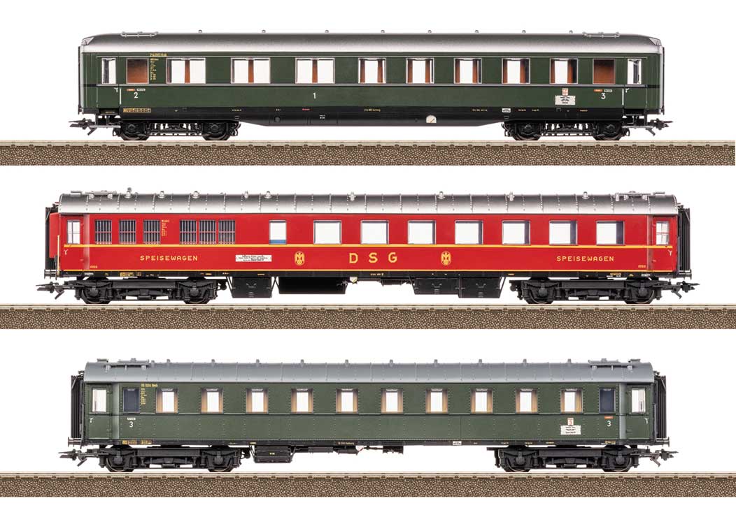 Type ABC4uwe, WR4u(e), C4u 3-Car D 74 3-Car Set - Ready to Run -- German Federal Railroad DB (Era III 1955, 2 green & 1 red cars)