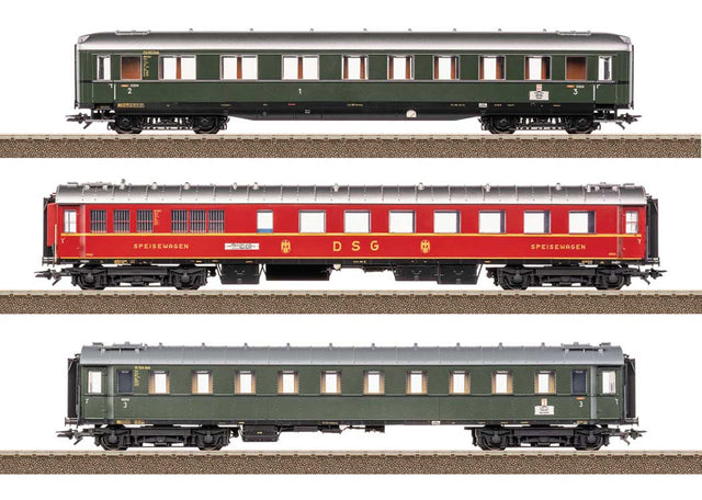 Type ABC4uwe, WR4u(e), C4u 3-Car D 74 3-Car Set - Ready to Run -- German Federal Railroad DB (Era III 1955, 2 green & 1 red cars)