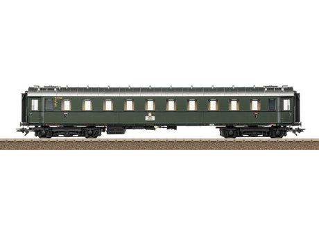 Type C4u 3rd Class Coach for D 74 Train - Ready to Run -- German Federal Railroad DB (Era III 1955, green)