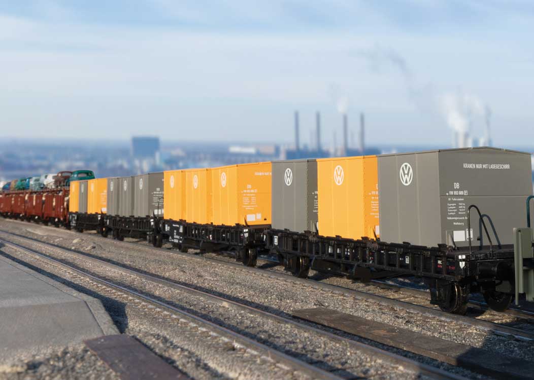 Type Laabs Container Transport Car 2-Pack w/VW Containers - Ready to Run -- German Federal Railroad DB (Era IV 1971, black)-2