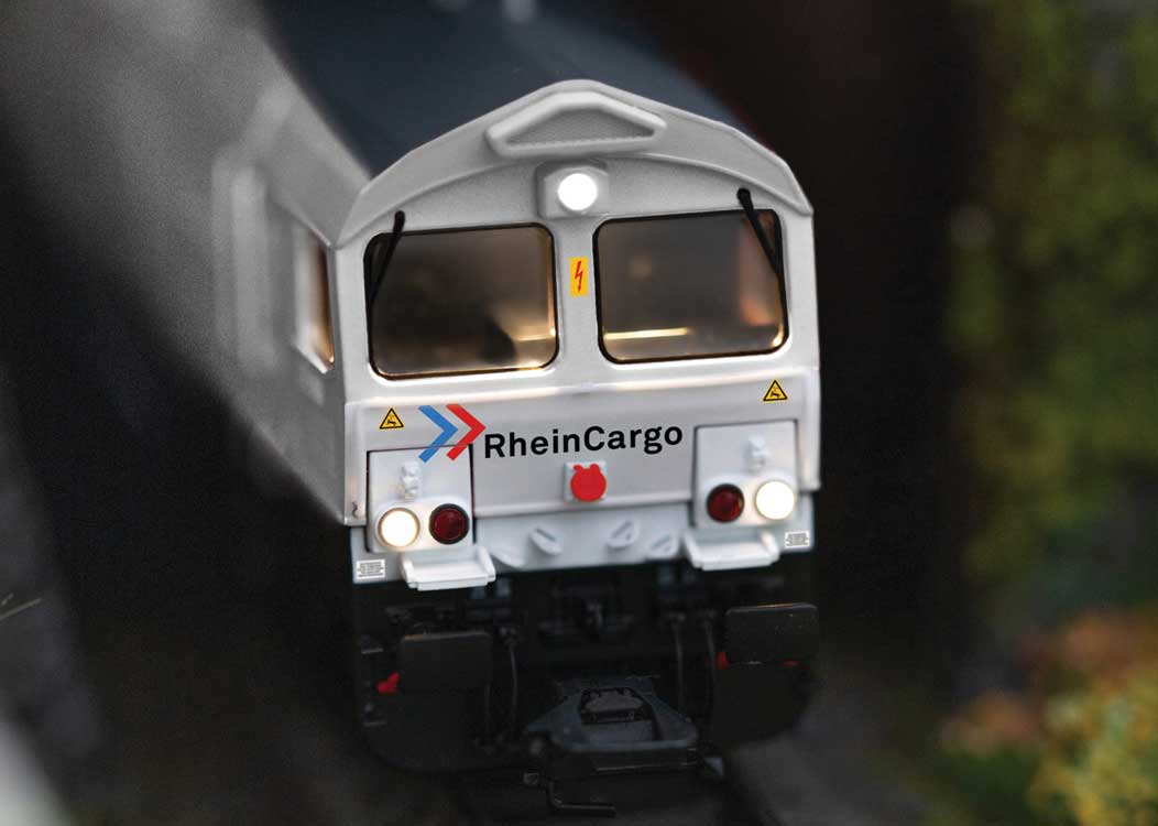 Class 66 EMD JT42CWR Diesel - Sound and DCC -- RheinCargo (Era VI 2022, gray, black, blue, red)-3