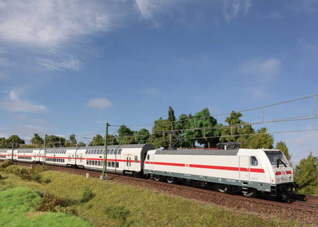 Bombardier Traxx Electric Class 146.5 - Sound & DCC -- German Railroad DB AG #146 572-3 (Era VI 2020, white, red, gray)-2