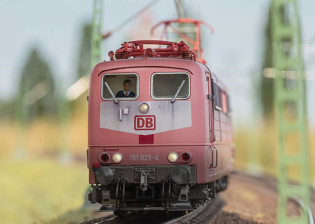 Class 151 Electric - Sound and DCC -- German Railroad DB AG #151 025-4 (Weathered, Era V 1998, red, gray)-2