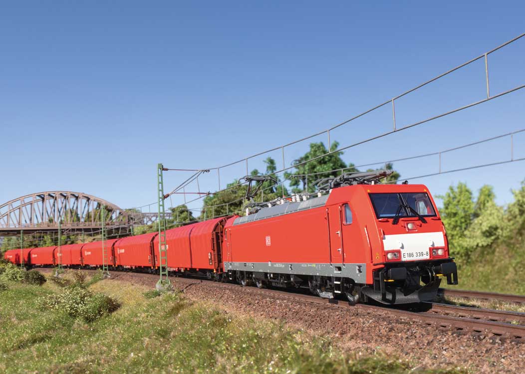 TRAXX 2 Class E 186 Electric - Sound and DCC -- German Railroad DB AG #186 339-8 (Era VI 2019, red, gray, white)-3
