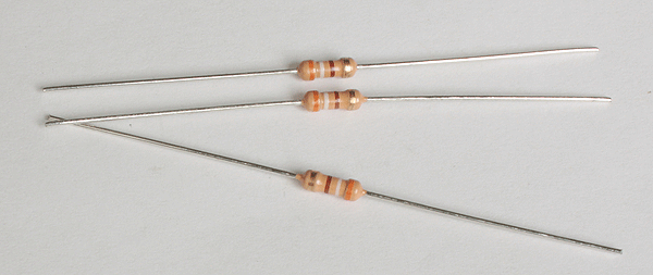1/4-Watt Axial Lead Resistor 200-Piece Bulk Pack -- 390-Ohm