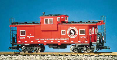 Extended Vision Caboose -- Great Northern (red, silver)