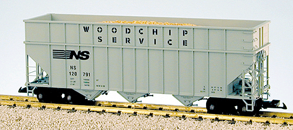 Woodchip Car w/"Real" Woodchip Load -- Norfolk Southern (gray)