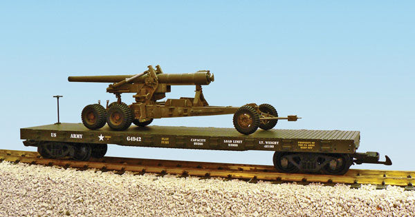Steel Flatcar with Load - Ready-to-Run -- United States Army #G4942 (155mm Long Tom Cannon, green)