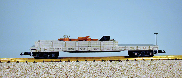 "The Work Train Series"(R) Work Flatcar with Load -- Atchison, Topeka & Santa Fe (silver)