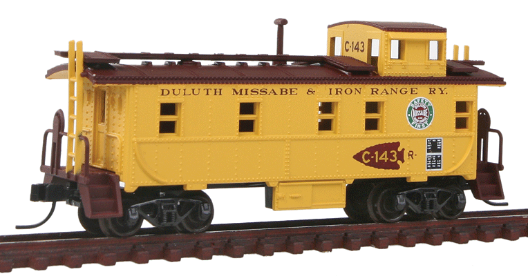 34' Cupola Caboose - Ready to Run -- Duluth, Missabe & Iron Range #C-143 (yellow, maroon)-1
