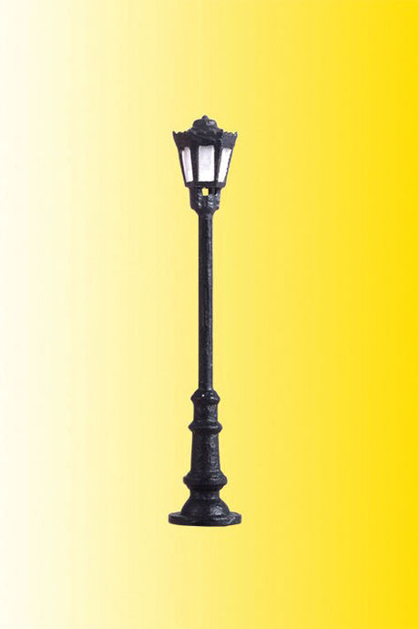 Nostalgic Park Lamp -- 1-1/8"  2.8cm Tall