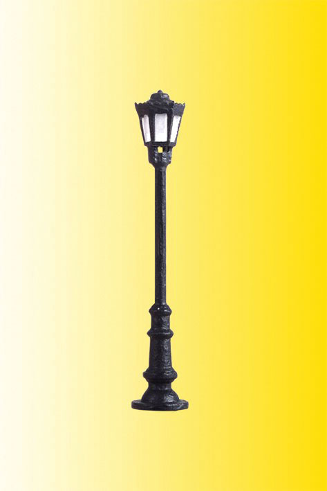 Nostalgic Park Lamp -- 1-1/8"  2.8cm Tall