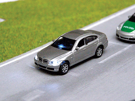 BMW 330 -- With Blue Emergency Flashers (gray)-1