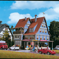 Supermarket -- 16.8 x 14cm