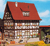 Farm House -- 4 x 3 x 4-7/8"  10.3 x 7.5 x 12.5cm-1