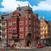 5-Story Corner Building Castle Avenue #1 (Red Brick) -- 5-5/8 x 5-5/8 x 9-13/64"  14 x 14 x 23cm