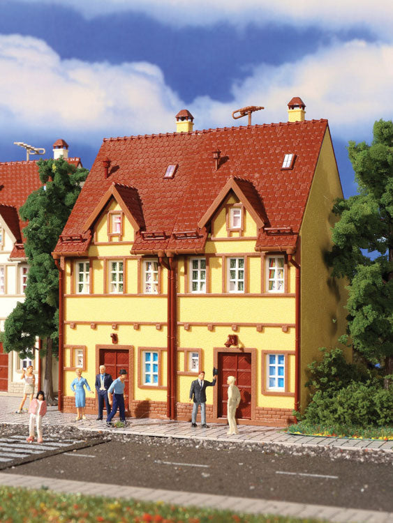 Semi-Detached Stucco House 2-Pack -- Kit - Yellow, 4-1/16 x 3-1/4 x 5-1/4"  10.4 x 8.3 x 13.3cm