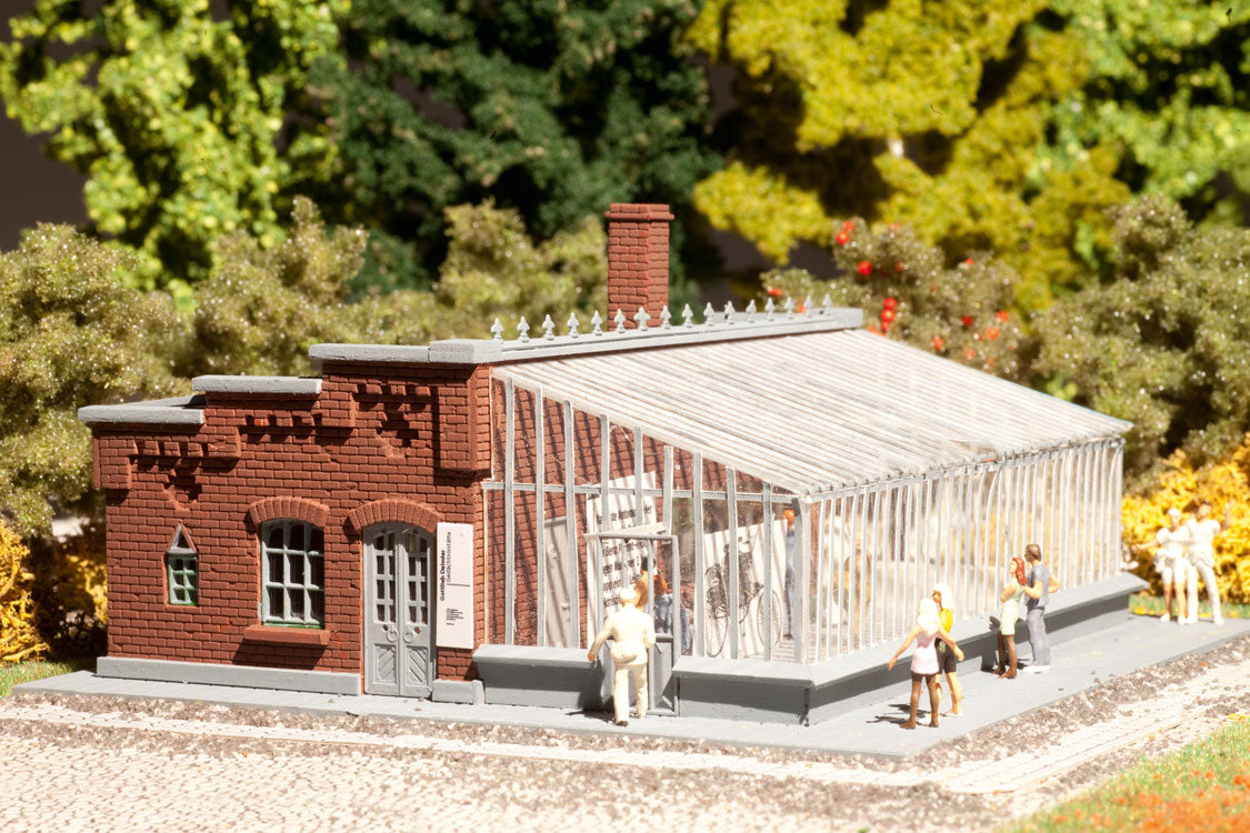Gottlieb-Daimler Memorial Site -- Kit - 6-5/16 x 5-13/16 x 2-13/16"  16 x 14.8 x 7.2cm-1