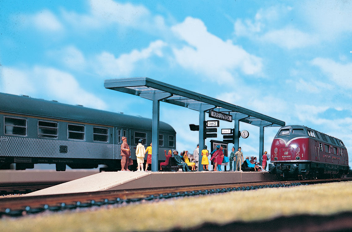 Modern Platform -- 14-5/8 x 1-3/8 x 2-5/8"  37 x 3.4 x 6.7cm