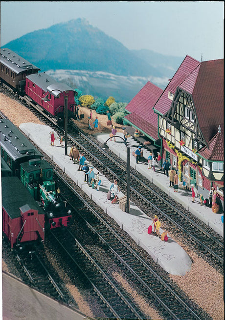 Station Platform Neuffen -- 17-1/8 x 1-3/8 x 3-1/8"  43.6 x 3.5 x 8cm
