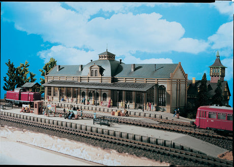 Nordstadt Station Kit -- 21-1/4 x 6-1/4 x 6-1/4"  54 x 16 x 16cm