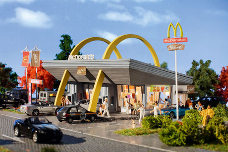 McDonald's Restaurant w/McDrive -- Kit - 6-15/16 x 6-1/4 x 3-7/8  17.6 x 15.8 x 9.8cm-1
