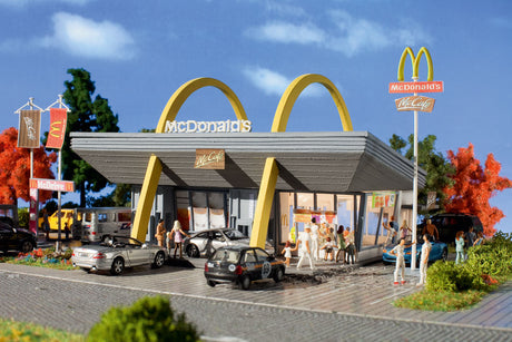 McDonald's Restaurant w/McDrive -- Kit - 6-15/16 x 6-1/4 x 3-7/8  17.6 x 15.8 x 9.8cm-3