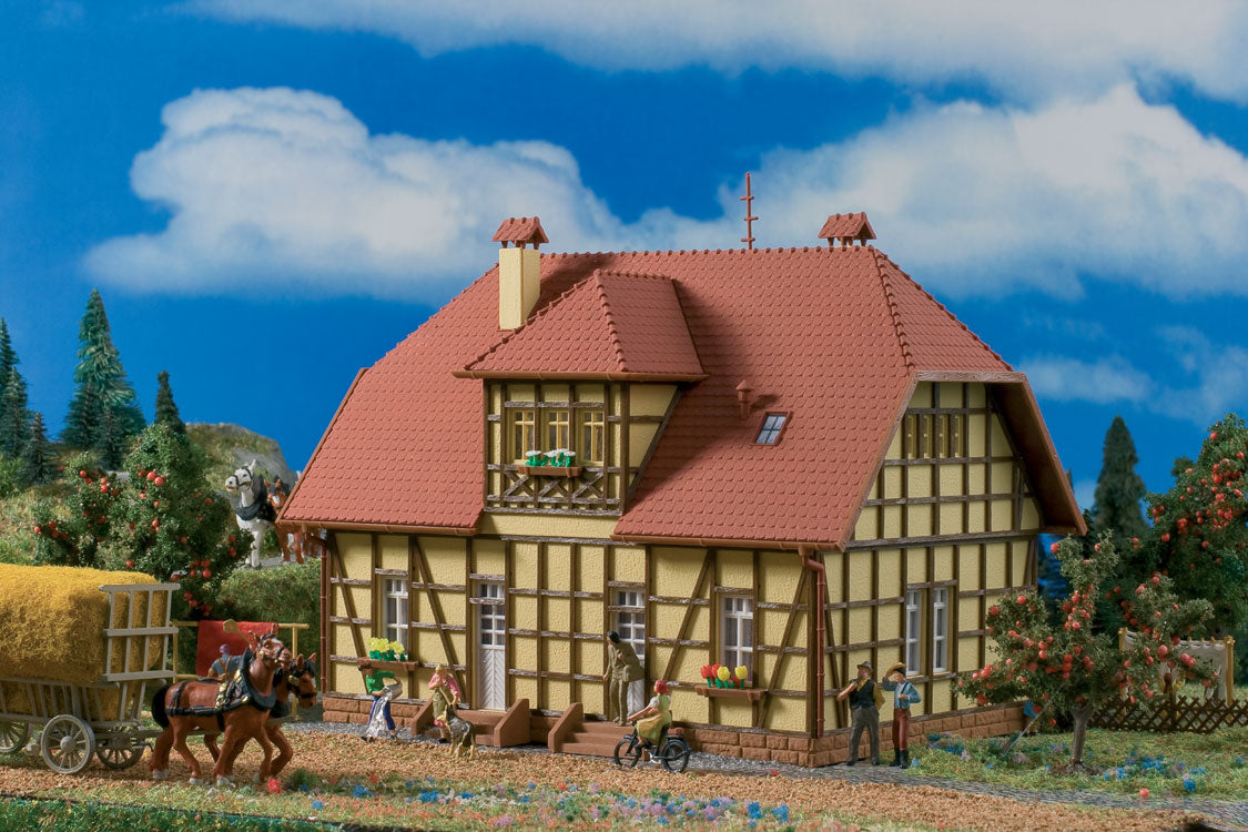 Half-Timbered Duplex - Kit -- Yellow 6-1/4 x 4-3/4 x 4-15/16"  15.8 x 12.1 x 12.5cm